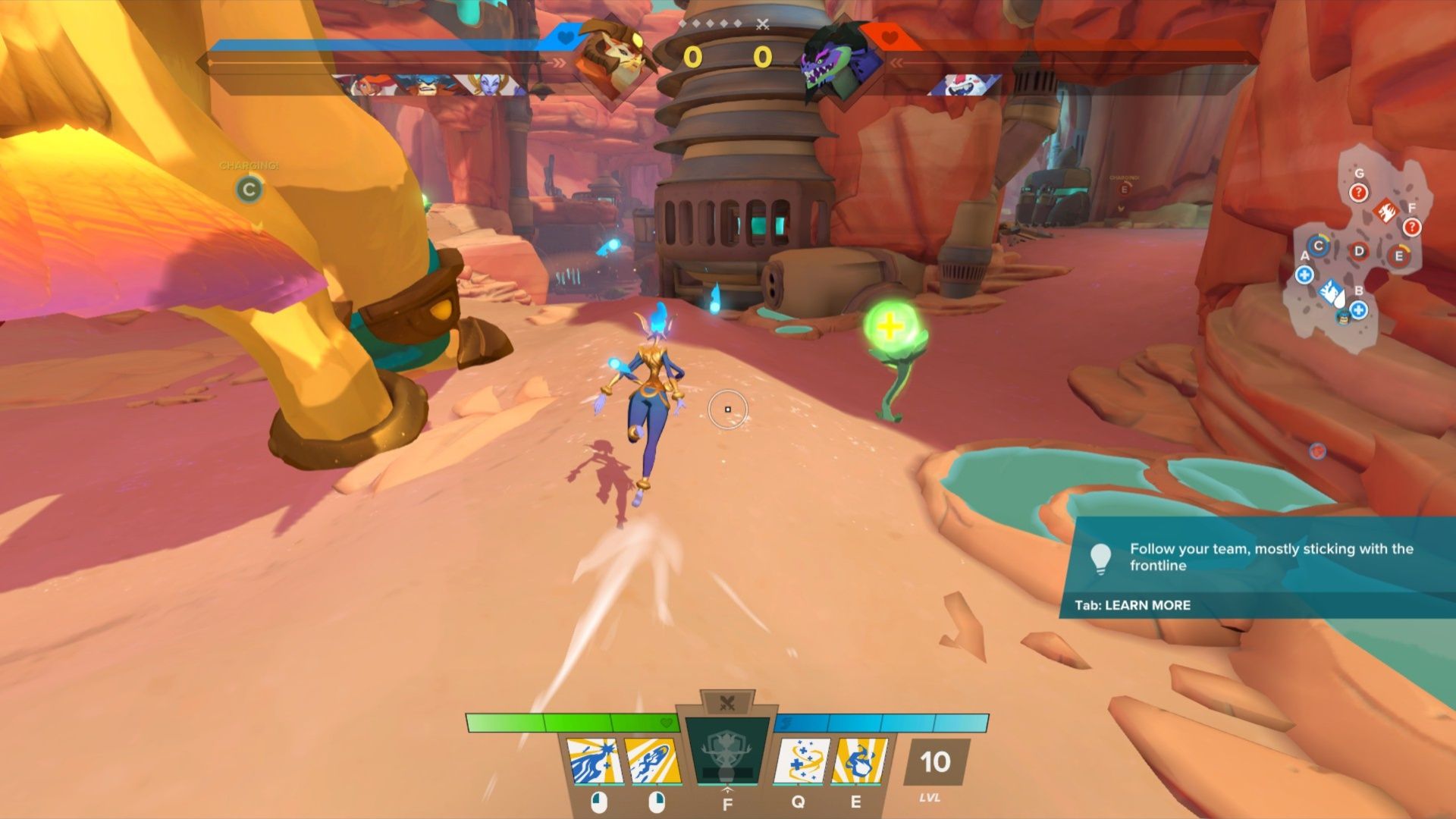 واداسی در حال دویدن روی نقشه است تا با هم تیمی هایش در Gigantic: Rampage Edition ملاقات کند.