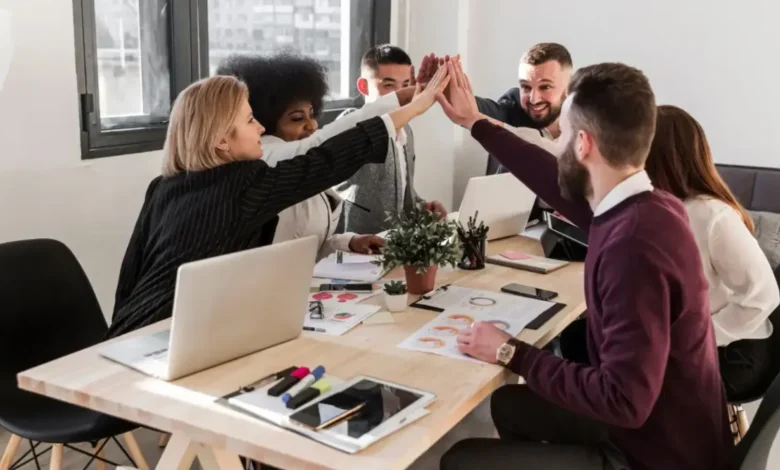 5 روشی که هوش مصنوعی بهره وری تیم شما را در سال 2026 افزایش می دهد